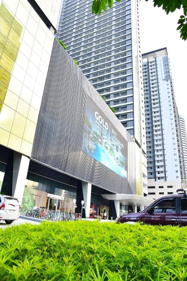 Aparthotel Fame Residences 2 Bedroom Pool View Manila