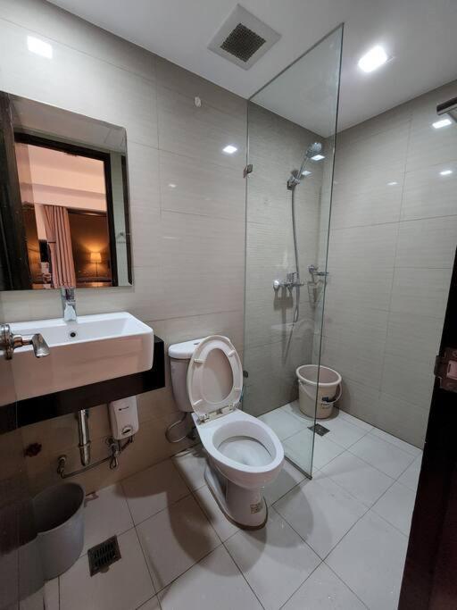 Casa Antonio At Viceroy Mckinley Hill Apartamento