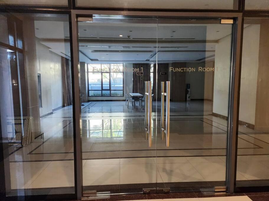 Casa Antonio At Viceroy Mckinley Hill *