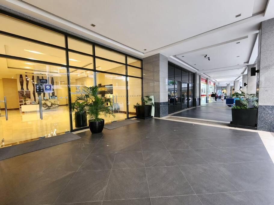 Casa Antonio At Viceroy Mckinley Hill Apartamento