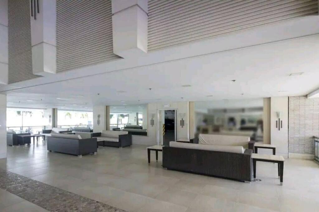 Cherolds Place Lovely 1 Bedroom With Balcony Apartment