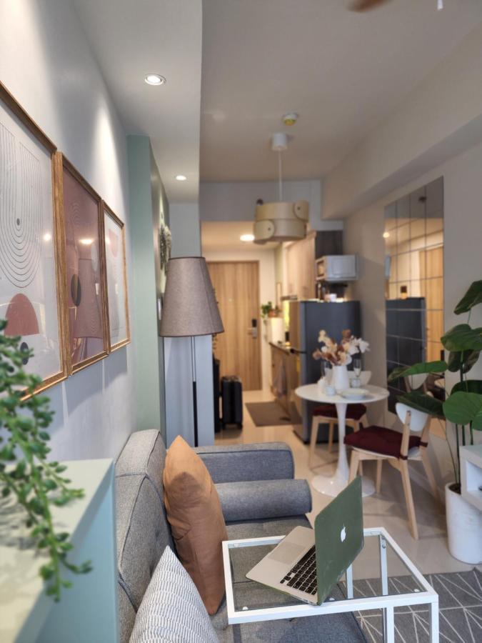 Serene Suites At S Residences Moa Complex Acomodação com café da manhã  *
