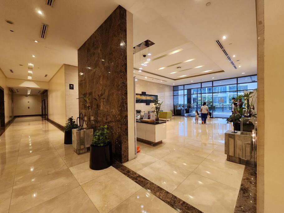 Casa Antonio At Viceroy Mckinley Hill Apartamento *