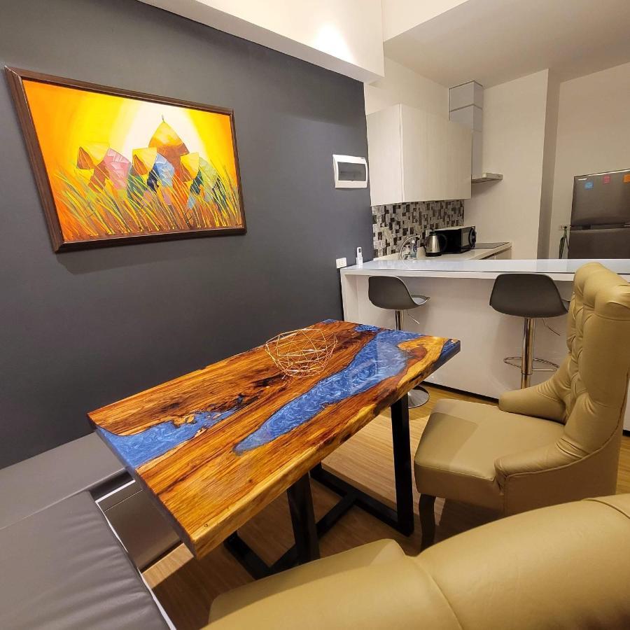 2 Bedroom Executive Under New Management *