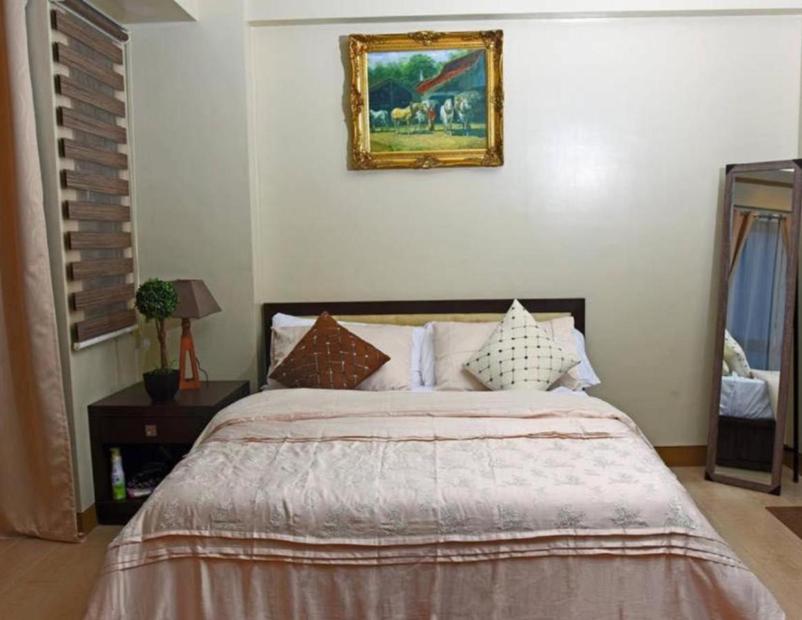 High-rise Near Naia Terminal 3 With A Perfect Airport Front-view Apartment *