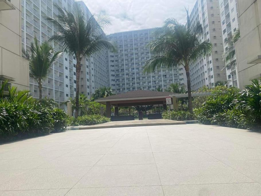 Apartamento Shore 1 & 3 Residences Moa 1br With Balcony By Darpm Manila