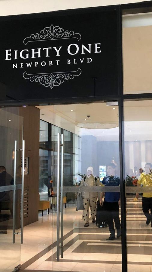 Apartment Robles' Unit At 81 Newport Boulevard