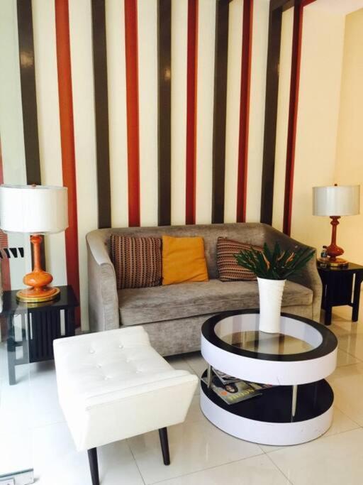 Newly Made And Fully Furnished. Apartamento *