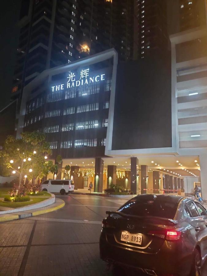 Apartment Q Radiance: Airport-adjacent Urban Oasis Manila