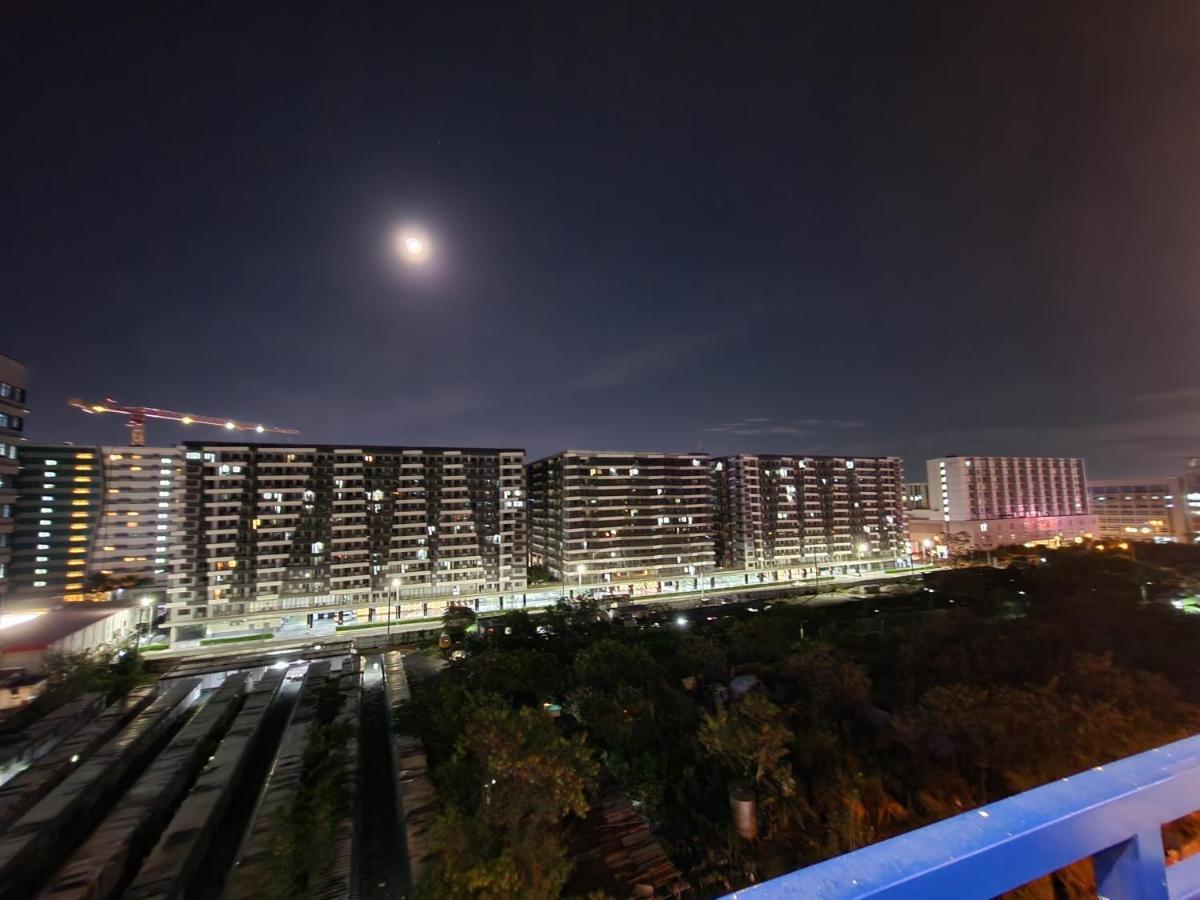 Ezbeds Near Mall Of Apartment