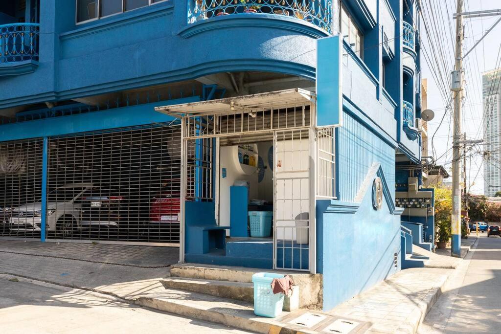 Poblacion, Makati Mid-century Modern Zentopia Smeg