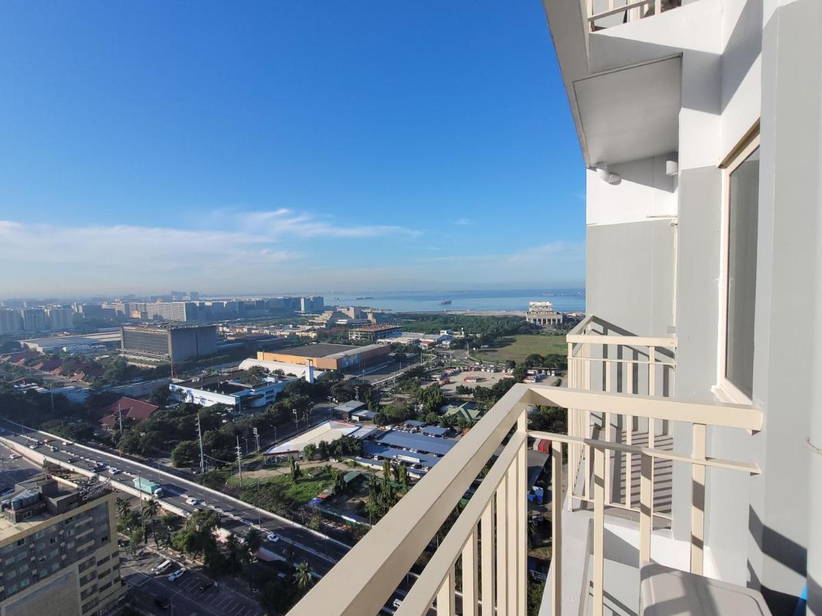 Stayinmycondo - 30th In Pasay With Pool Near Airport Moa,ccp & Picc In Pasay Aparthotel *