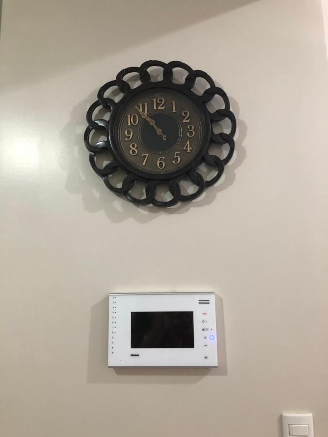 Robles' Unit At 81 Newport Boulevard Apartment *