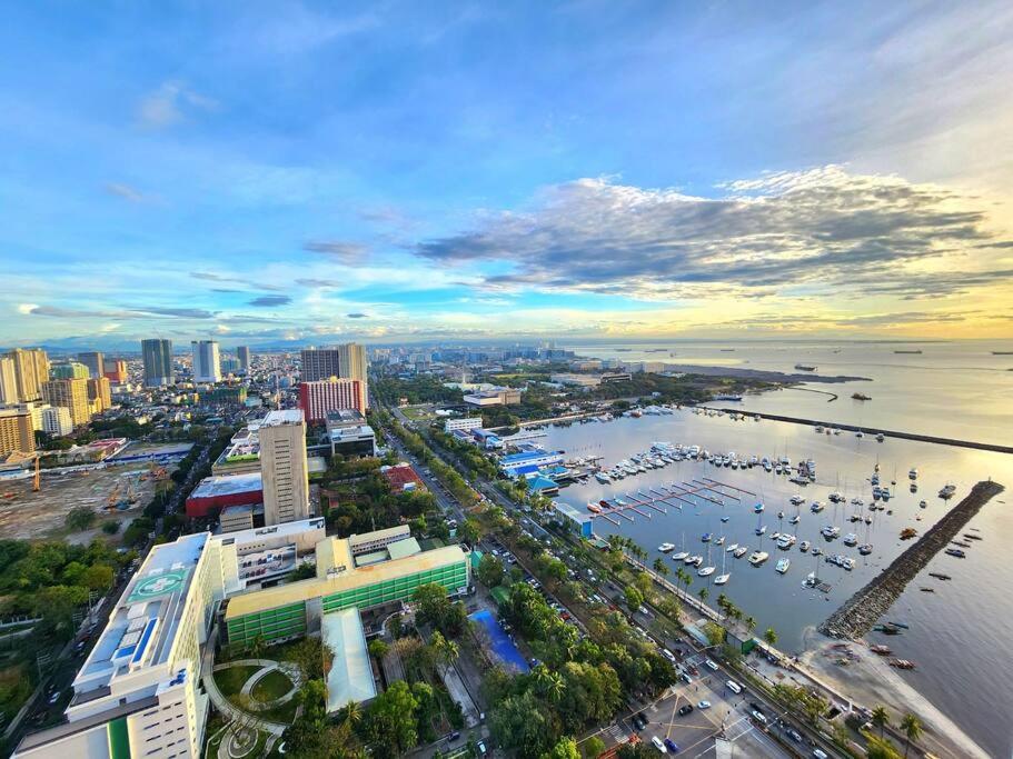 Apartment 1br W/balcony Gorgeous Bay Sunset And Yacht Club View *