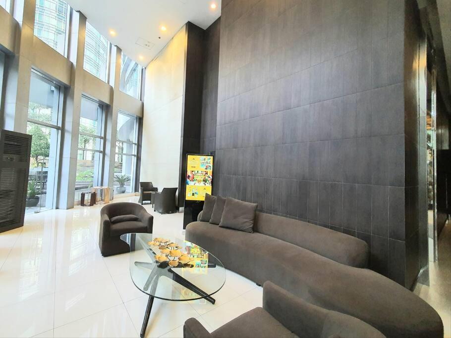 Avant In Bgc - Spacious 1 Bedroom With Amazing View Apartment