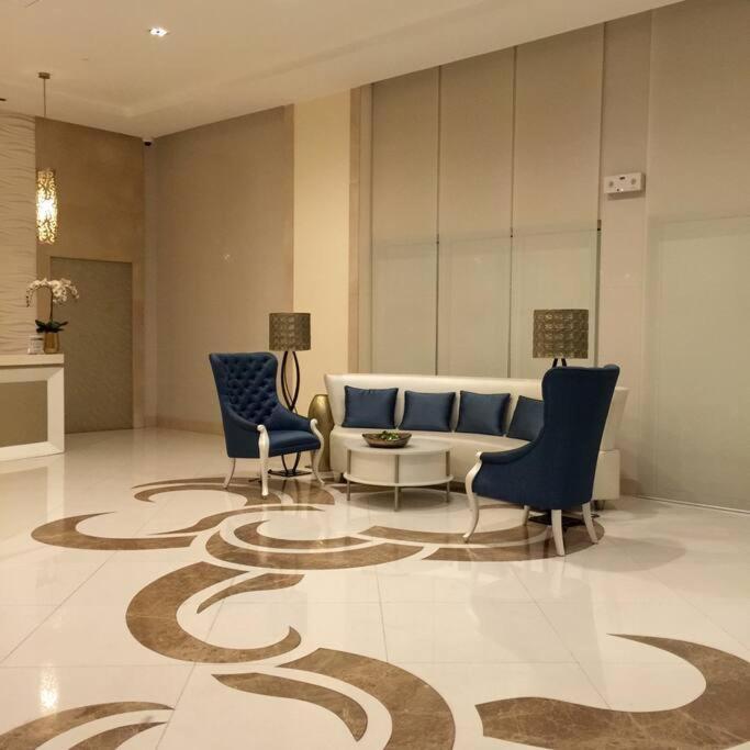 Condotel At 150 Newport Blvd. Near Naia T3 W/ Wifi * Manila