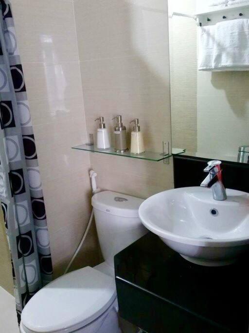 Apartment Condotel At 150 Newport Blvd. Near Naia T3 W/ Wifi