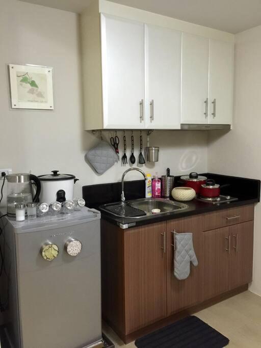 Condotel At 150 Newport Blvd. Near Naia T3 W/ Wifi Apartment *