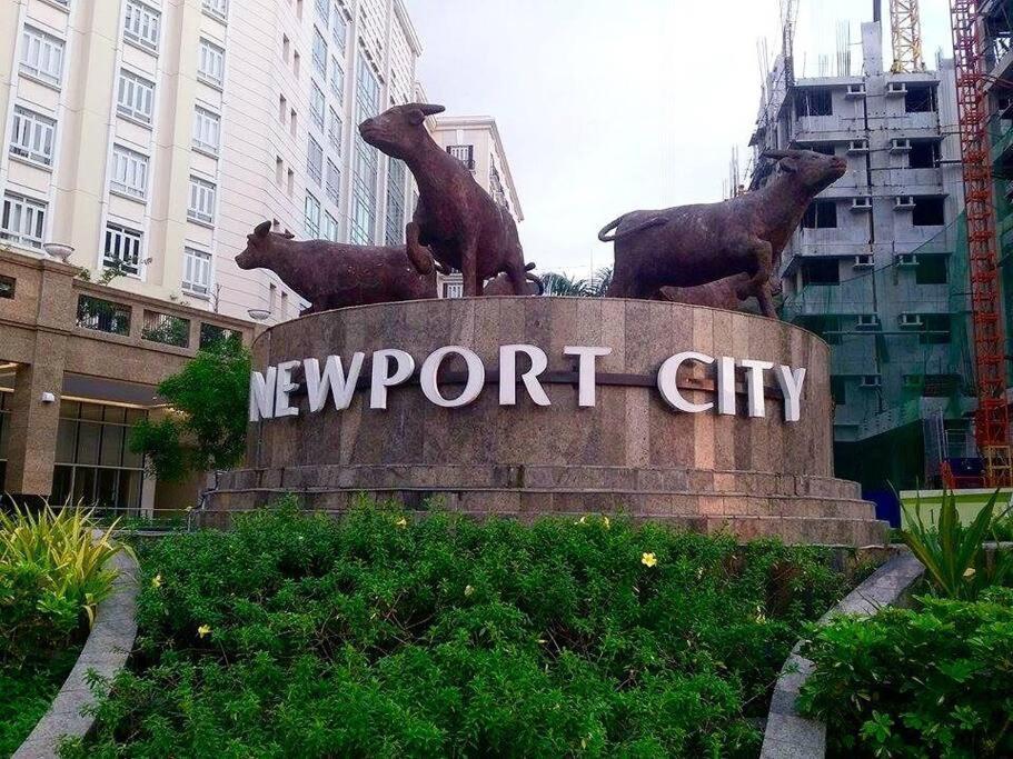 Apartment Condotel At 150 Newport Blvd. Near Naia T3 W/ Wifi *