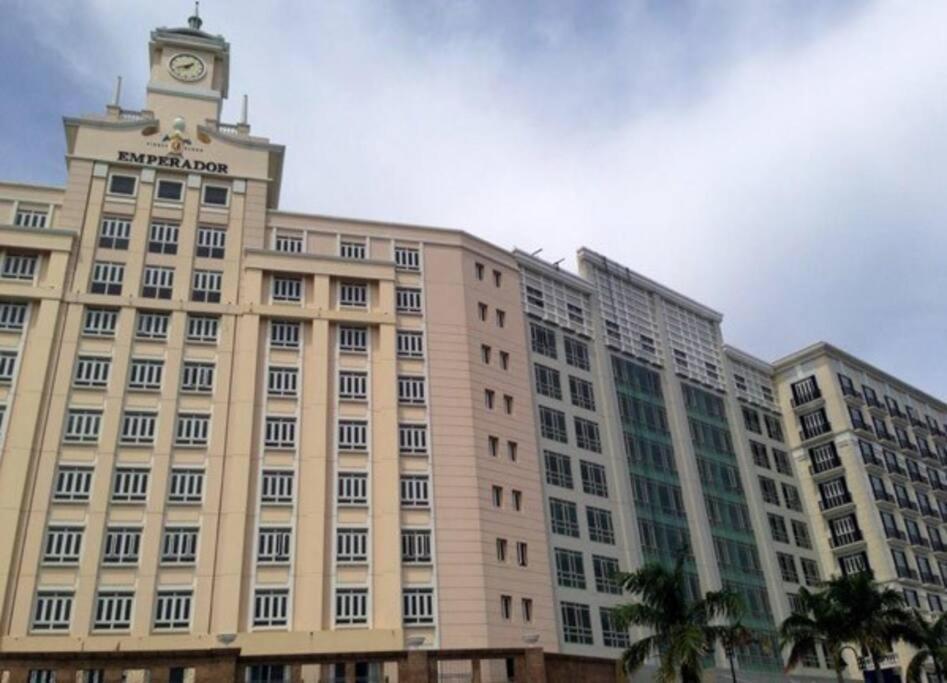 Condotel At 150 Newport Blvd. Near Naia T3 W/ Wifi Manila