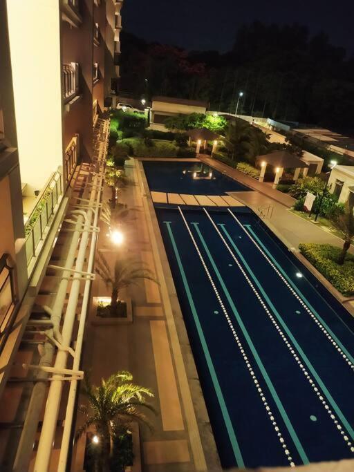 The Layover Queen Br Near Naia T3 Apartment *