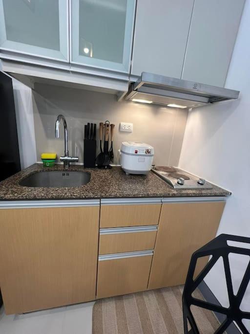 Apartment Cozy Viceroy Residences Mckinley Hill Bgc Manila