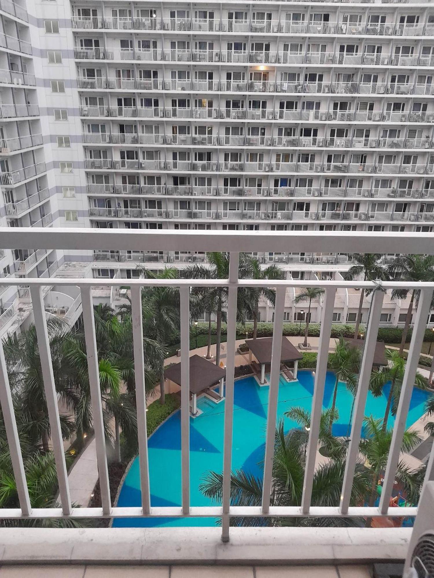 Shell C14 Near Mall Of - Airport Apartment