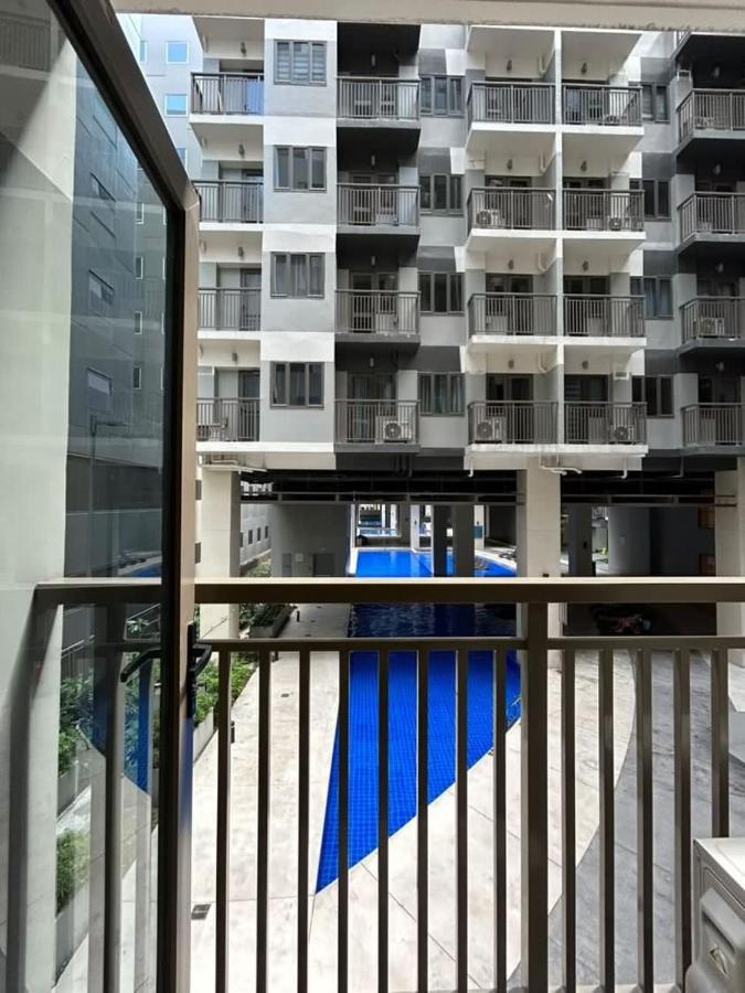 The Estrella At S Residences Mall Of Asia Complex, Near Airports Apartment