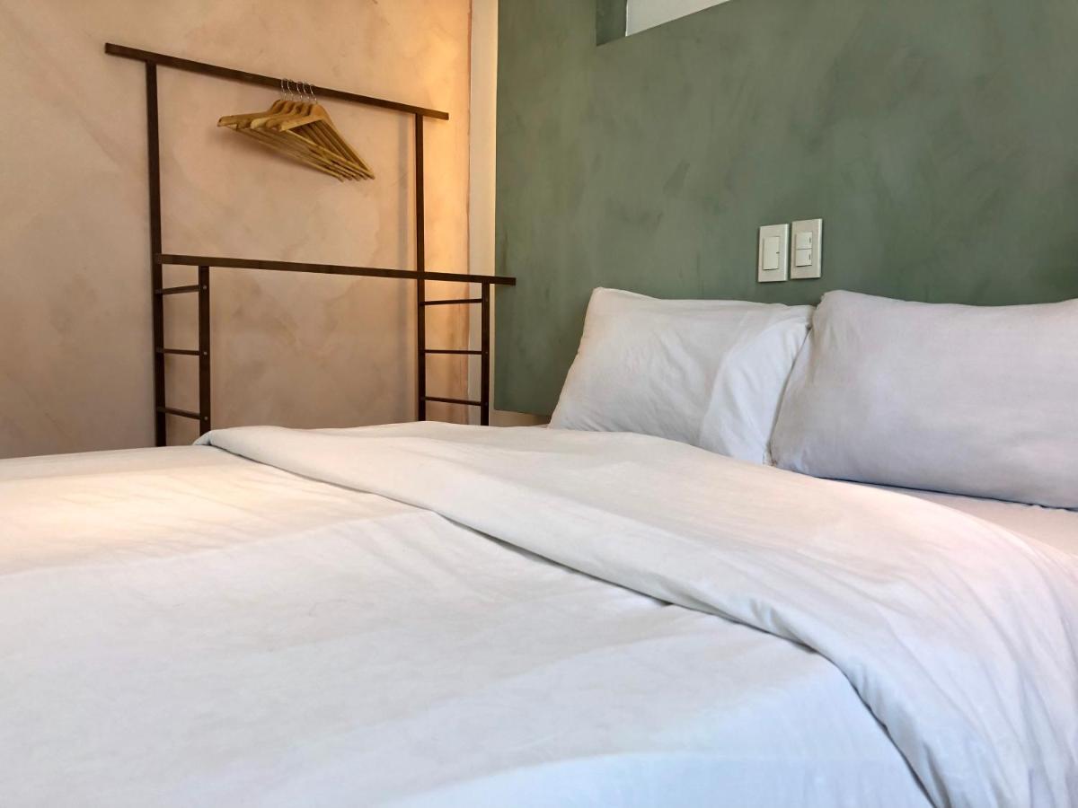 Apartment Premiere Haven At Sea Residences Condominium Manila