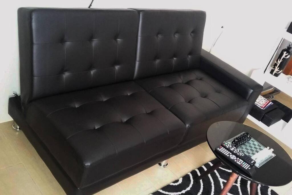 Apartment Condotel At 150 Newport Blvd. Near Naia T3 W/ Wifi *