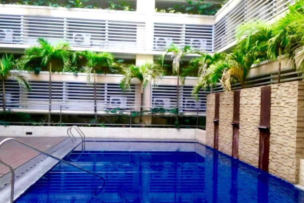 Apartment Condotel At 150 Newport Blvd. Near Naia T3 W/ Wifi *