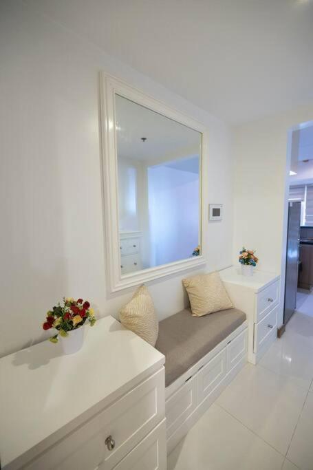 A2j Luxury 1br Balcony Venice Near Malls *