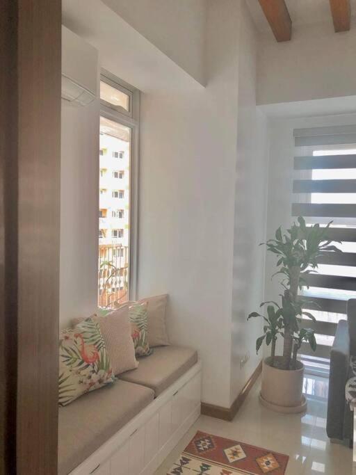 A2j Luxury 1br Balcony Venice Near Malls