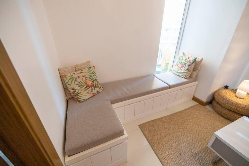 A2j Luxury 1br Balcony Venice Near Malls Apartamento Manila