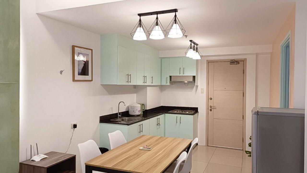 Premiere Haven At Sea Residences Condominium * Manila