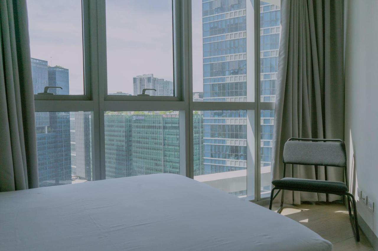 Uptown Parksuites Tower 2 Bgc By Ph Staycation Apartment