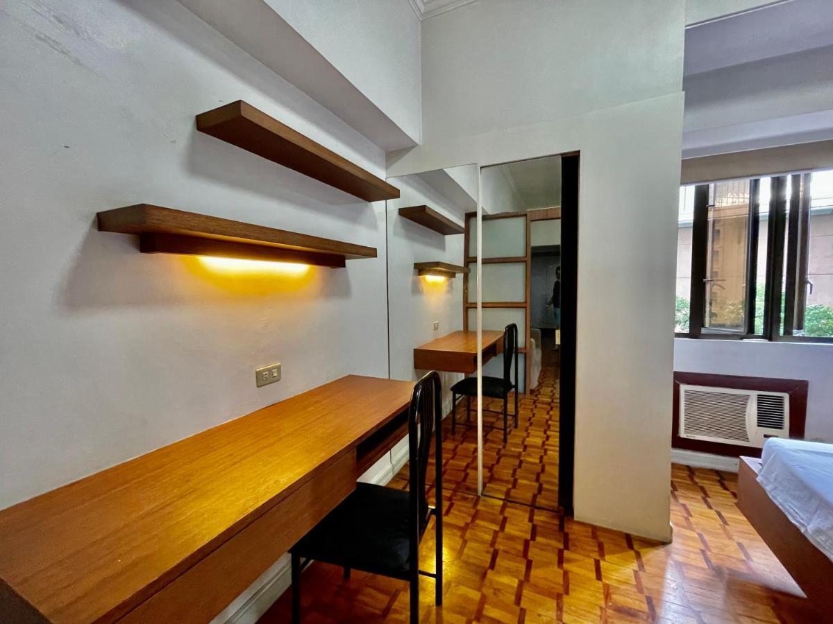 Glam Greenbelt 25mbps Wifi & Netflix * Manila