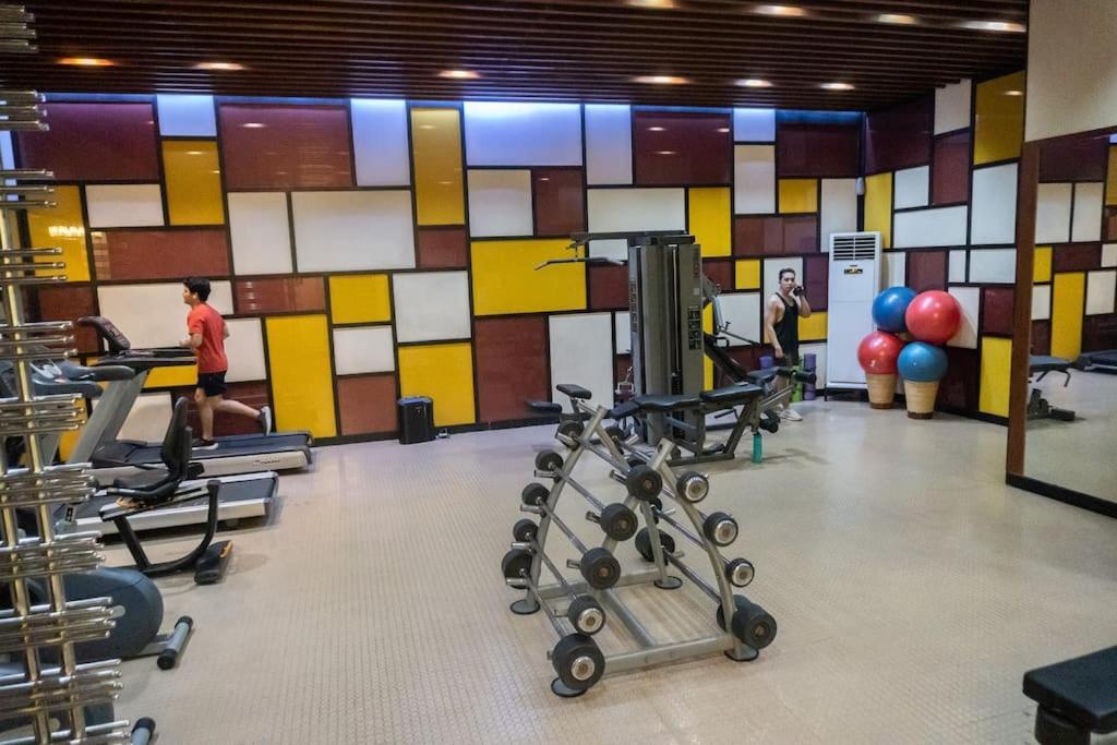 A2j Luxury 1br Near Venice Mall Bgc Taguig Apartment