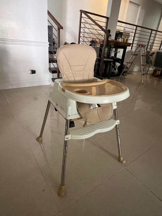 Modern Studio In Greenbelt