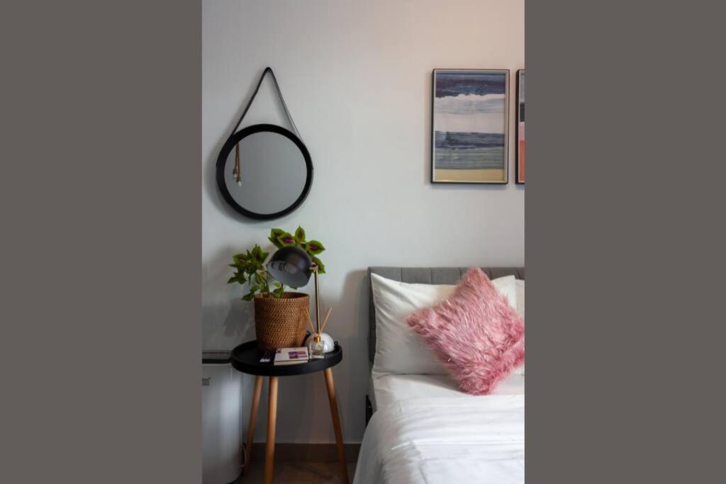 Nature Inspired Studio Near Edsa Greenfield