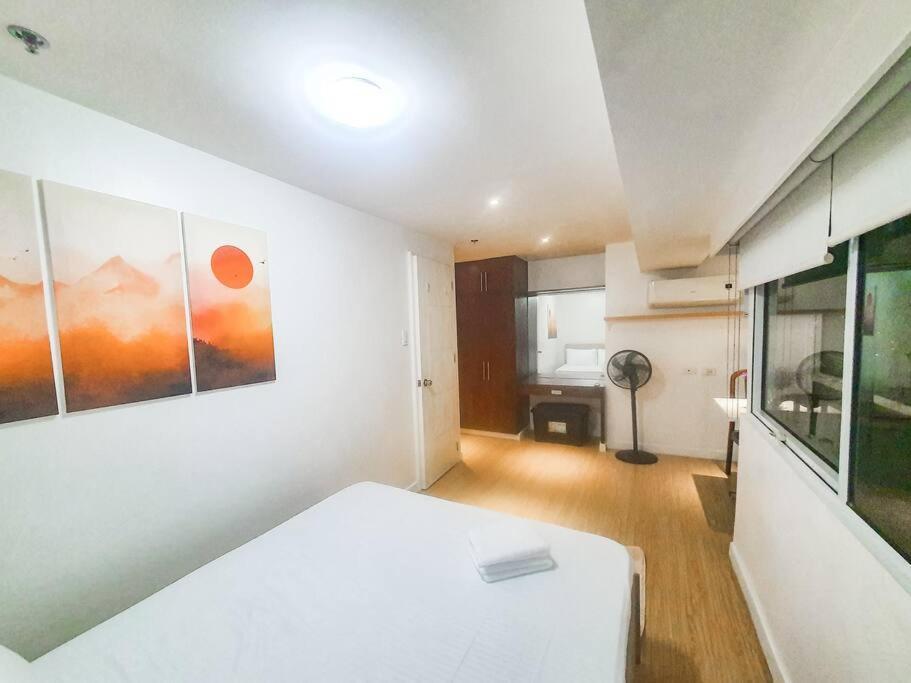 Bgc Taguig Cozy 2 Bedroom Loft, With Stunning Bgc Skyline View! *