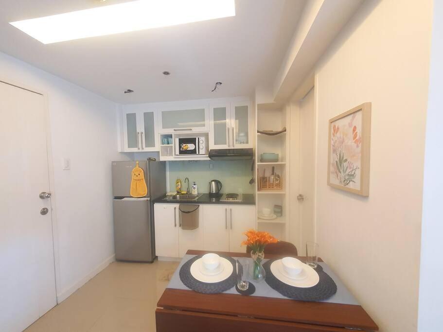 Bgc Taguig Cozy 2 Bedroom Loft, With Stunning Bgc Skyline View! *