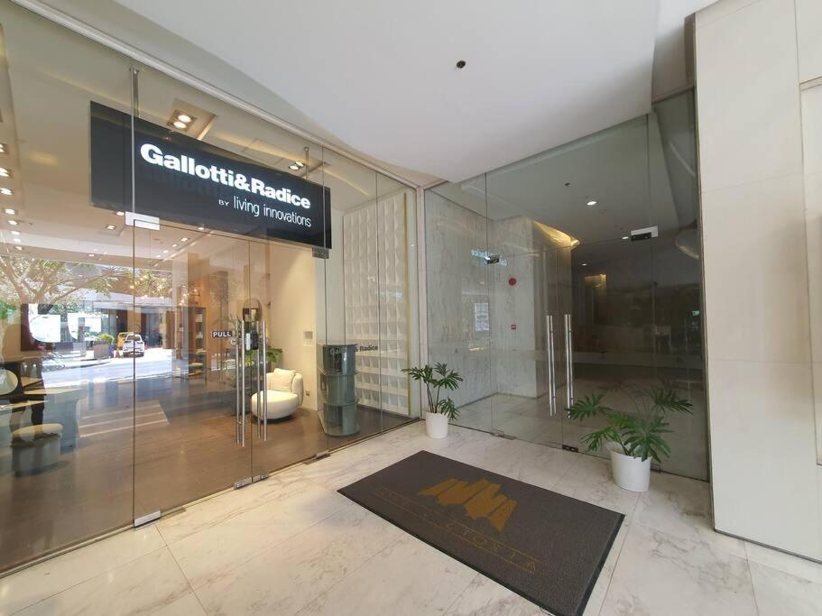 Bgc Taguig Cozy 2 Bedroom Loft, With Stunning Bgc Skyline View! Manila