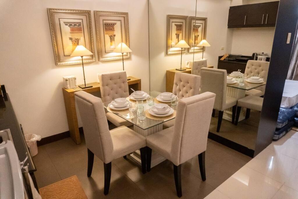 A2j Luxury 1br Near Venice Mall Bgc Taguig *