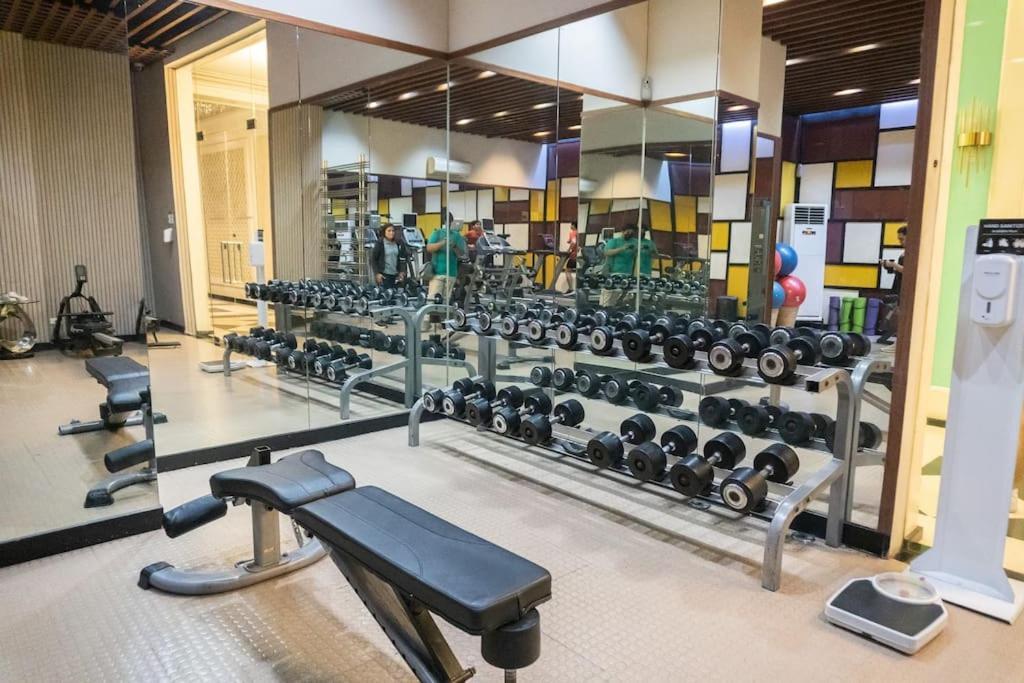 Apartment A2j Luxury 1br Near Venice Mall Bgc Taguig Manila
