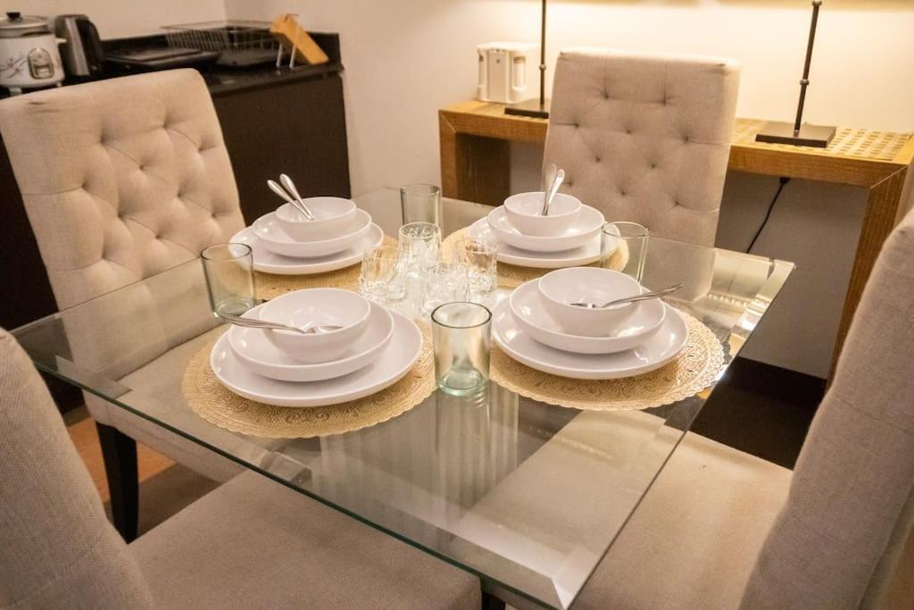 A2j Luxury 1br Near Venice Mall Bgc Taguig Apartment