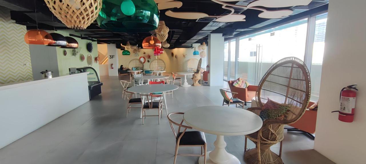 Aveline Executive View Acqua Private Residences Near Rockwell Makati Apartment