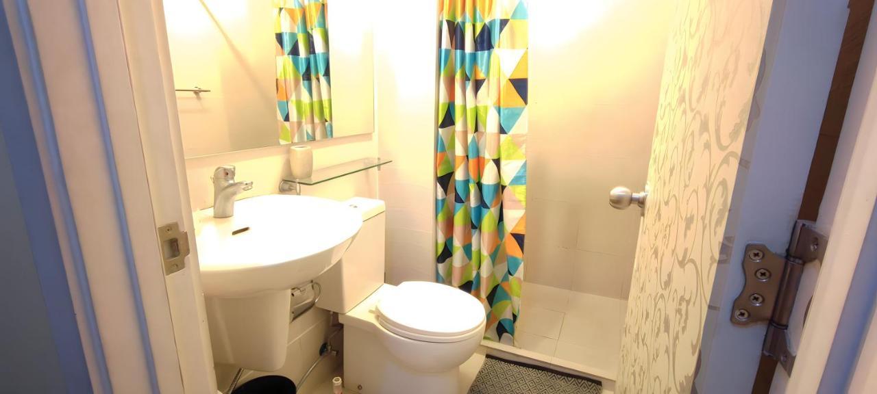 Aveline Executive View Acqua Private Residences Near Rockwell Makati