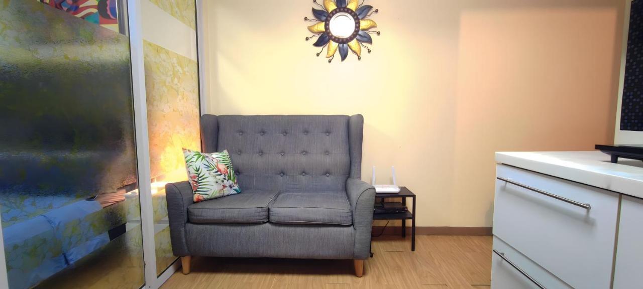 Aveline Executive View Acqua Private Residences Near Rockwell Makati *