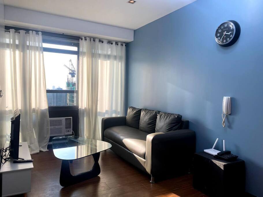 Gramercy Residences Sunset View 1 Bedroom Flat Apartment *